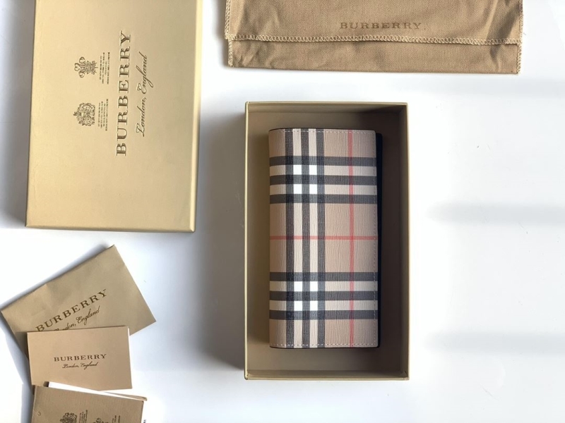 Bv*b*rry wallets